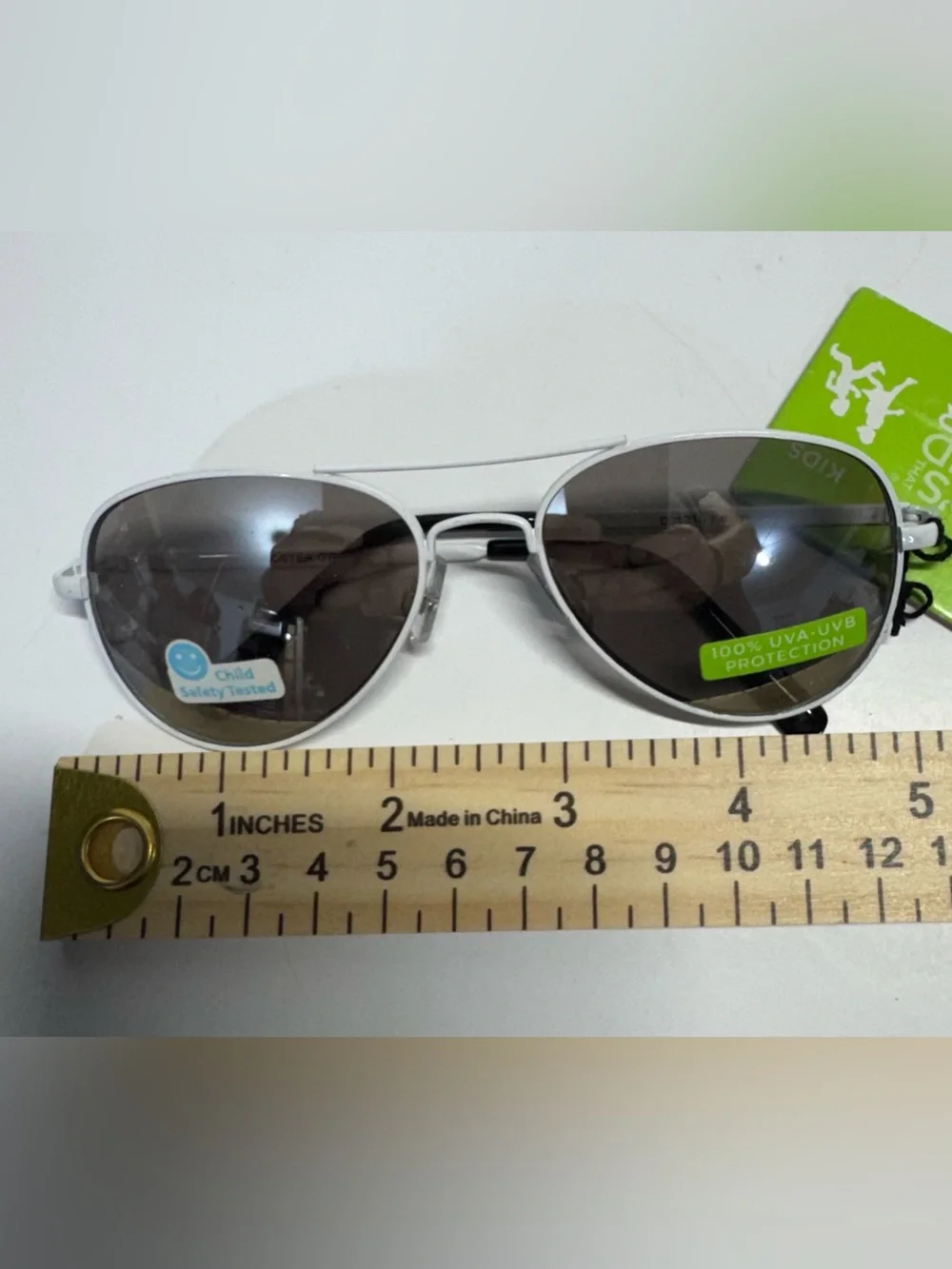 Foster Grant classic aviator